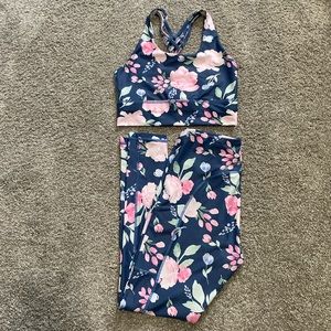 Maven Thread sports bra and leggings set